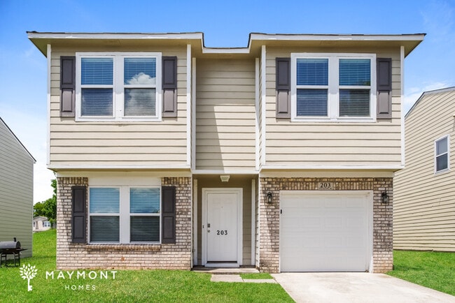 Building Photo - 203 Whitestone Dr NE