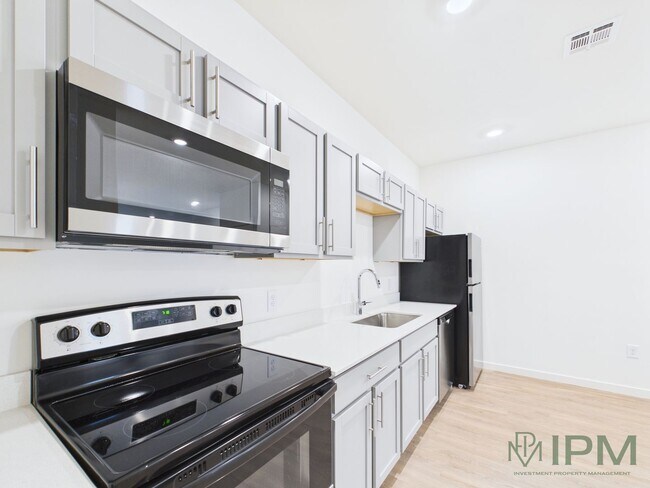 Photo - Fairway Flats Apartments