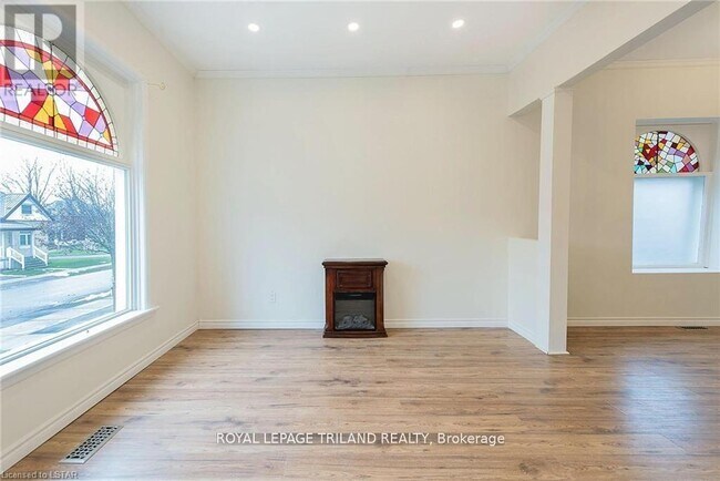 Photo - 101 Malakoff St