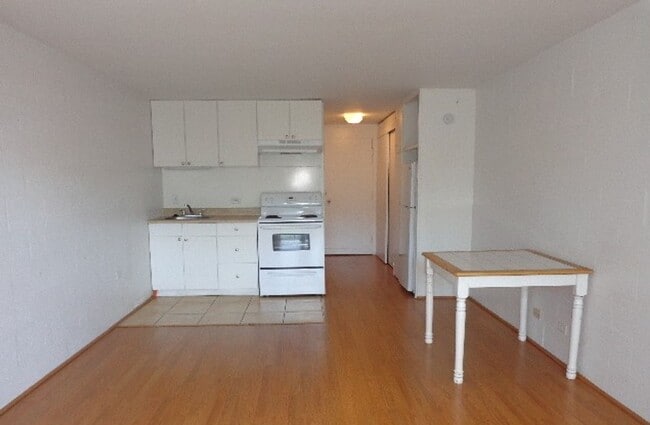 Building Photo - 85-175 Farrington Hwy #C212 Unit C212