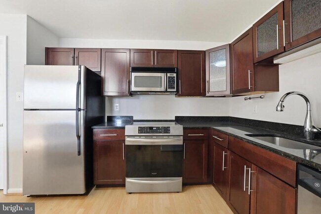 Photo - 1011 Hunter St Unidad C-4