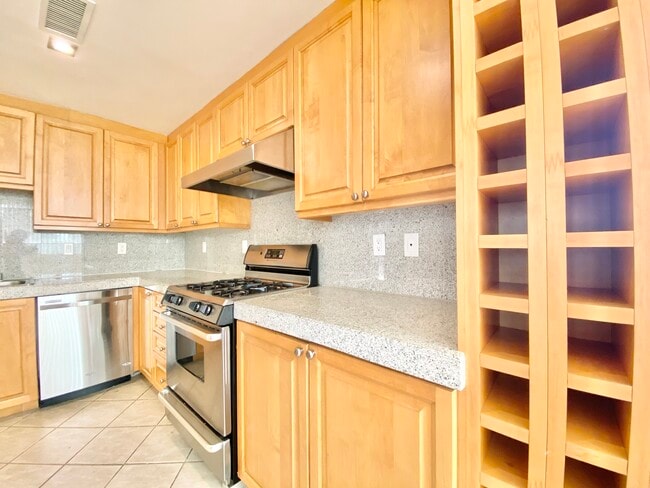 Photo - Skylar Place