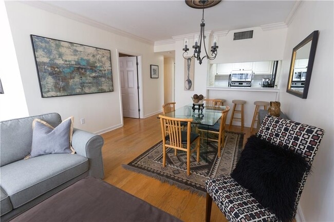 Photo - 3481 Lakeside Dr NE