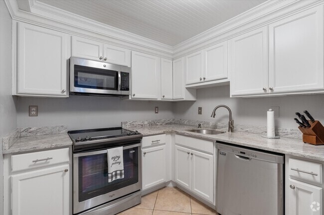 Building Photo - 3301 S Ocean Blvd Unit 808 Rental