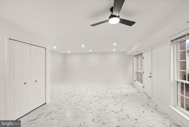 Photo - 1949 Kennedy Dr