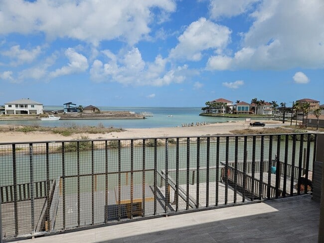 Photo - 1336 Harbor Island Dr