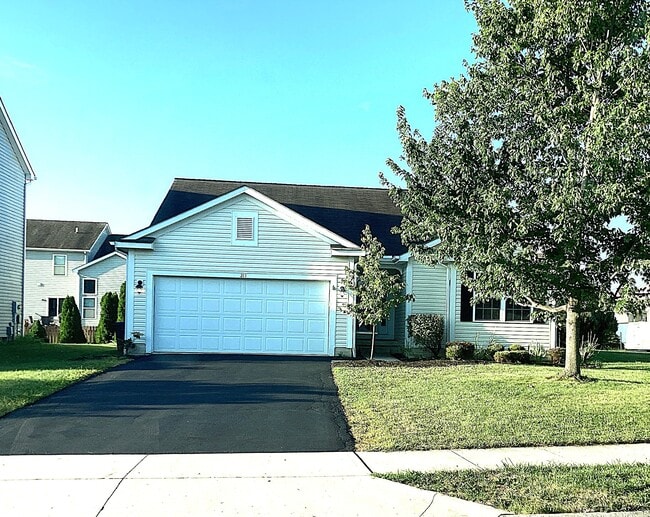 Building Photo - 211 Cherrytree Ln Rental