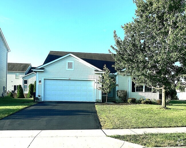 Building Photo - 211 Cherrytree Ln Rental