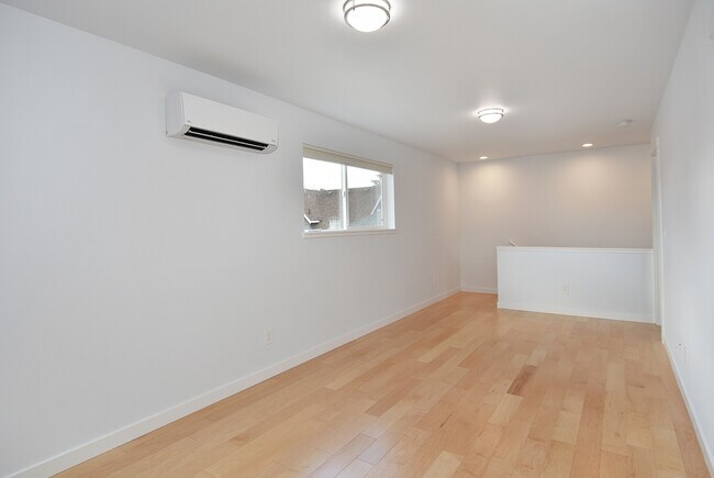 Photo - Beautiful Newer Construction (2019) 1 Bedroom/1 Bath ADU in Convenient Location (Central District)