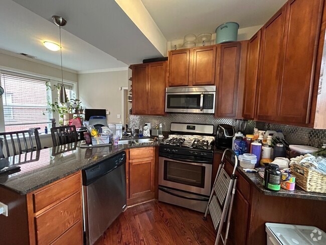 Building Photo - 1621 W Wallen Ave Unit 2 Rental