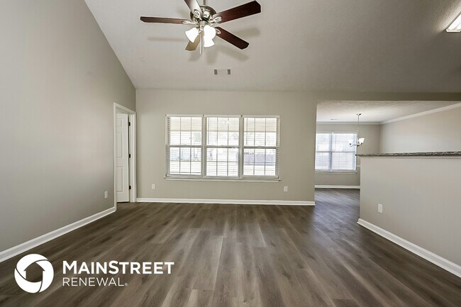 Photo - 7545 Broadhurst Dr