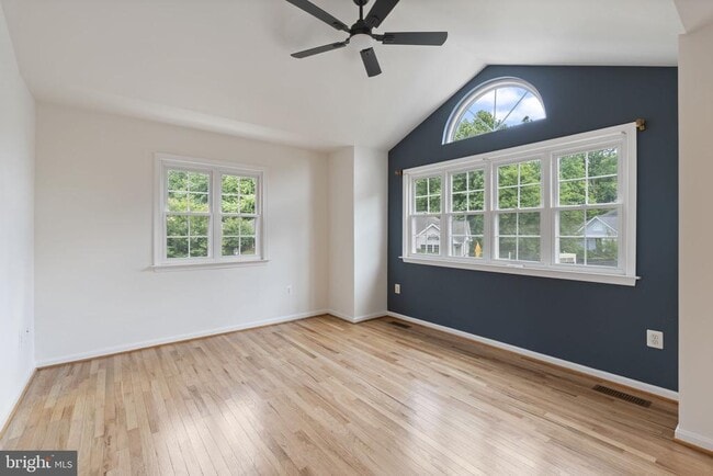 Photo - 211 Westlake Blvd