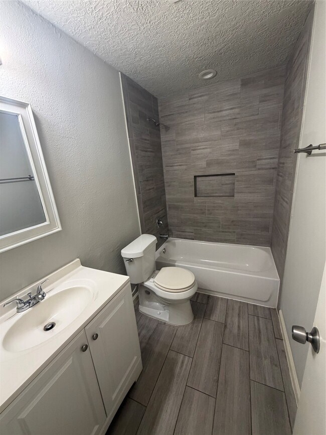 3242 Dalmatian Dr