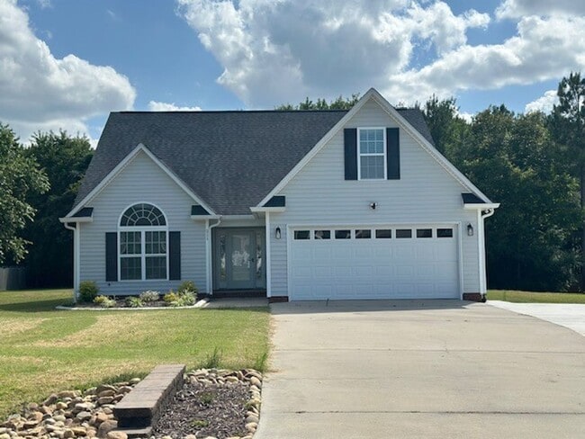 3 Bed/2 Bath Home with Bonus Room & Screen... - 3 Bed/2 Bath Home with Bonus Room & Screen...
