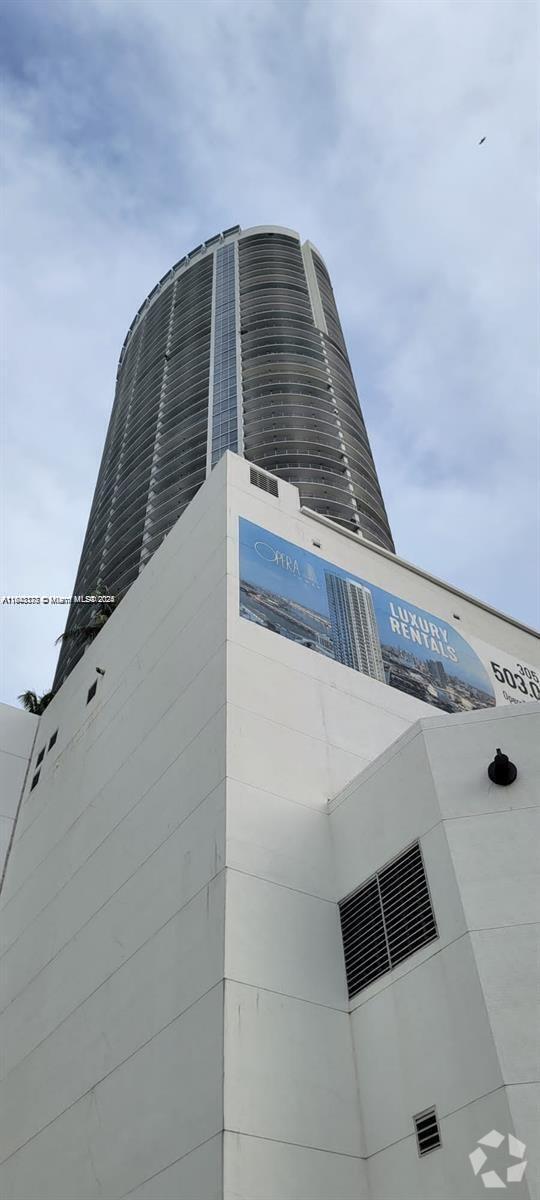 Building Photo - 1750 N Bayshore Dr Unit 1106 Rental