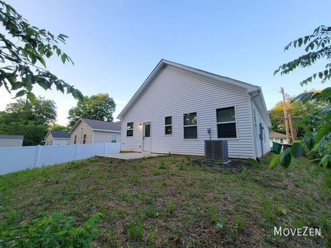 Photo - 324 Houston St