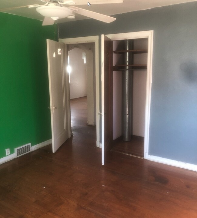 Photo - 8506 Drury Ln