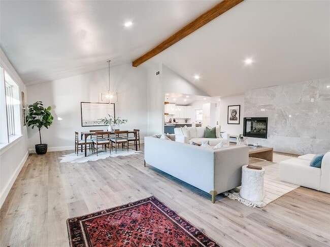 Photo - 2101 NW 60th St