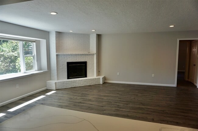 Photo - 1707 Valley Vista Dr