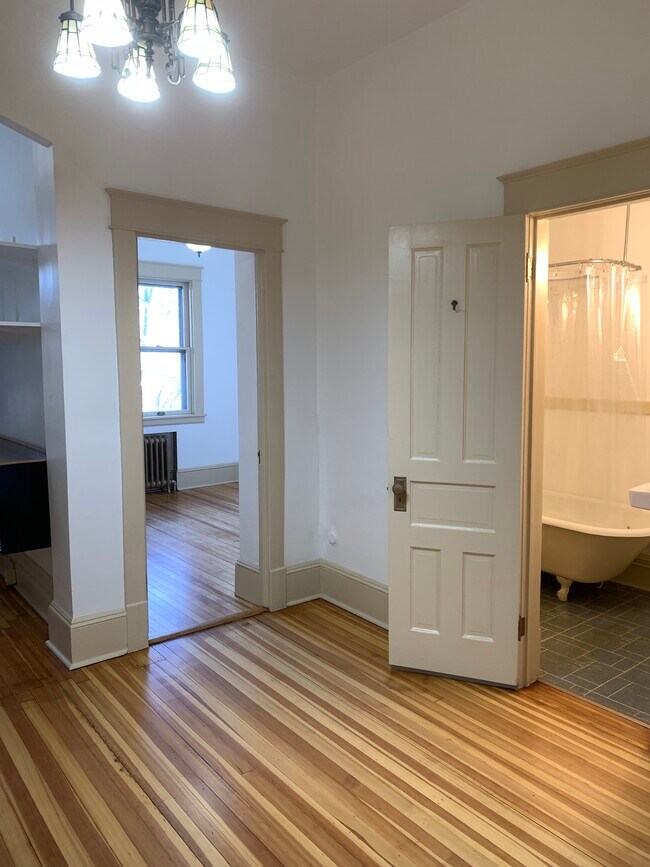 Photo - 292 Lark St Unidad 2