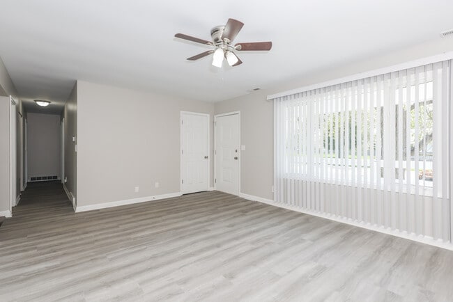 Photo - 138 Montgomery Ave