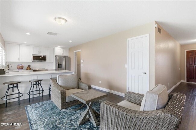 Photo - 6101 E Greenway Ln