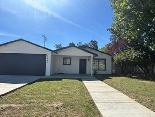 Building Photo - 21440 Santa Barbara Dr