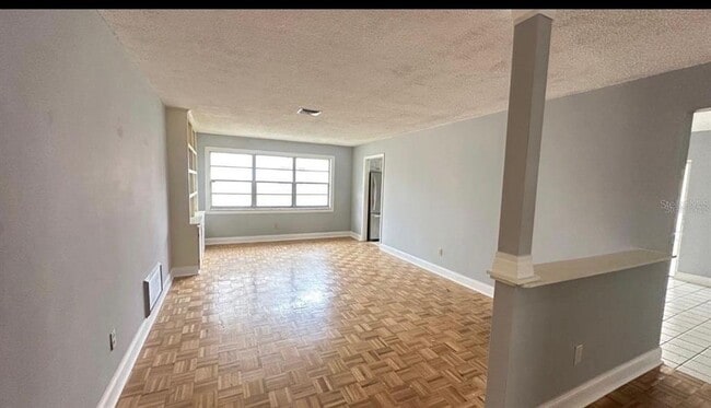 Photo - 2380 Timbercrest Cir W