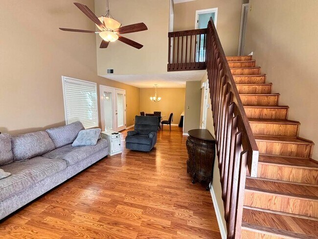 Photo - 5 The Corners