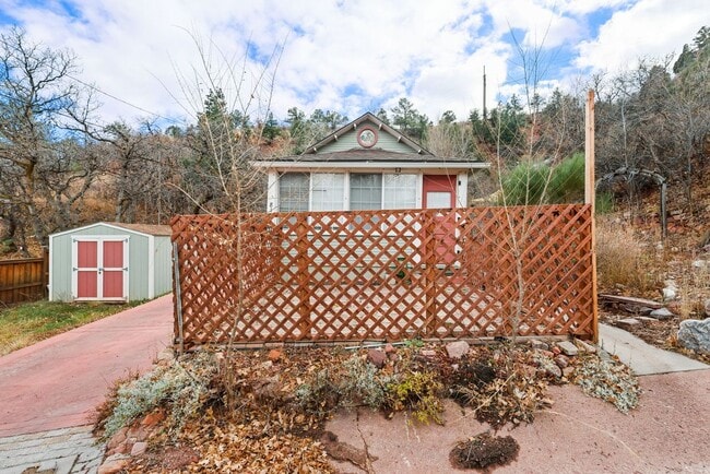 Photo - 811 Shoshone Pl