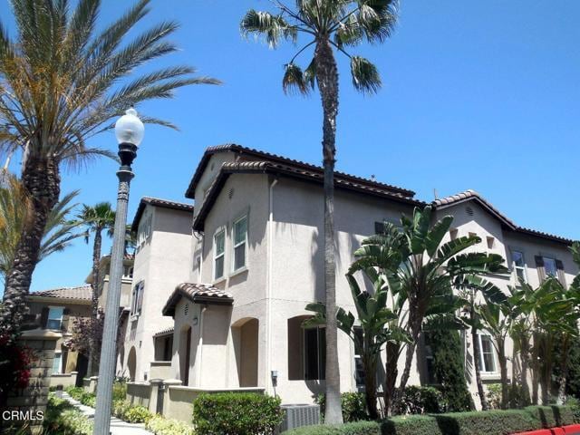 Building Photo - 3355 Shadetree Way