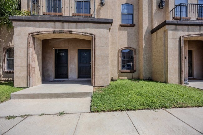 Photo - 8216 Casa Verde Rd Unit A104