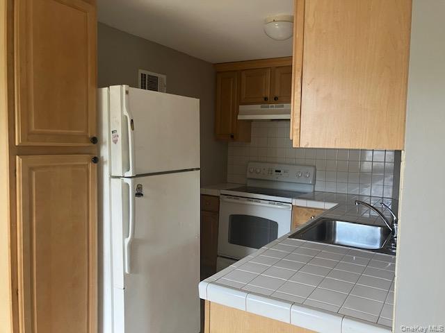 Photo - 301 Sea Cliff Ave Unit 1