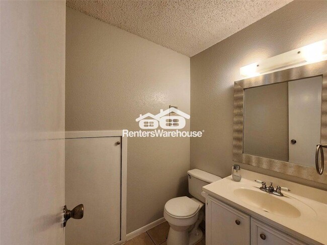 Photo - 17742 Kings Park Ln