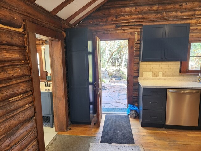 Photo - 20650 Seminole Rd