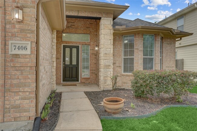 Photo - 7406 Sabinal Creek Dr