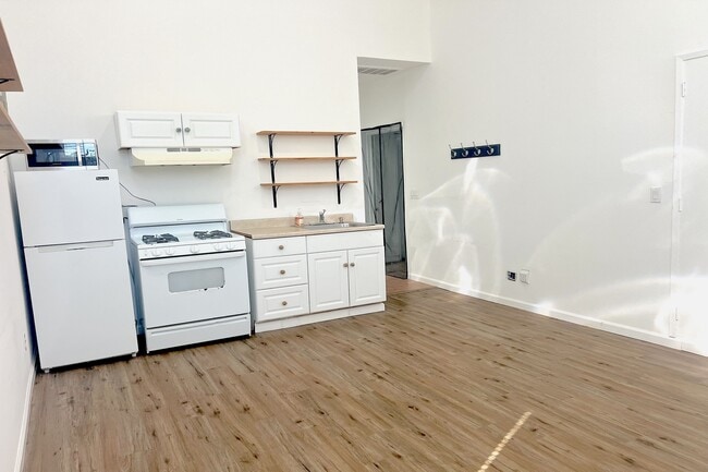 Photo - 6524 Dume Dr