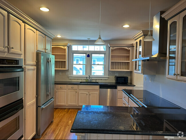 Building Photo - 37 Alicia Rd Rental
