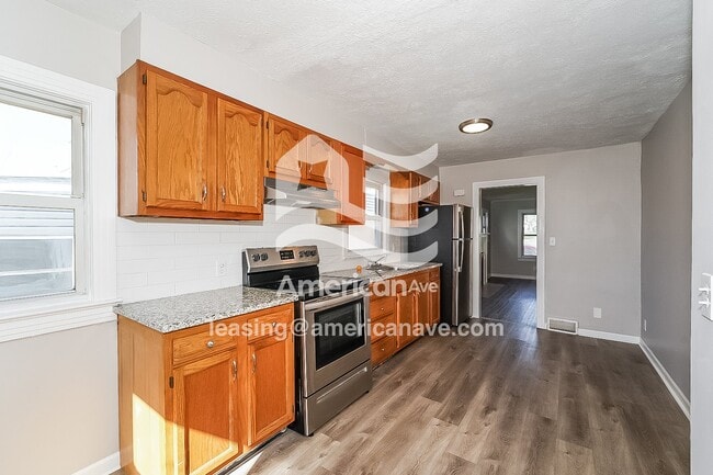 Photo - 1723 Gibbs Ave NE