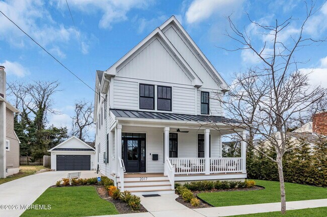 Photo - 2017 5th Ave