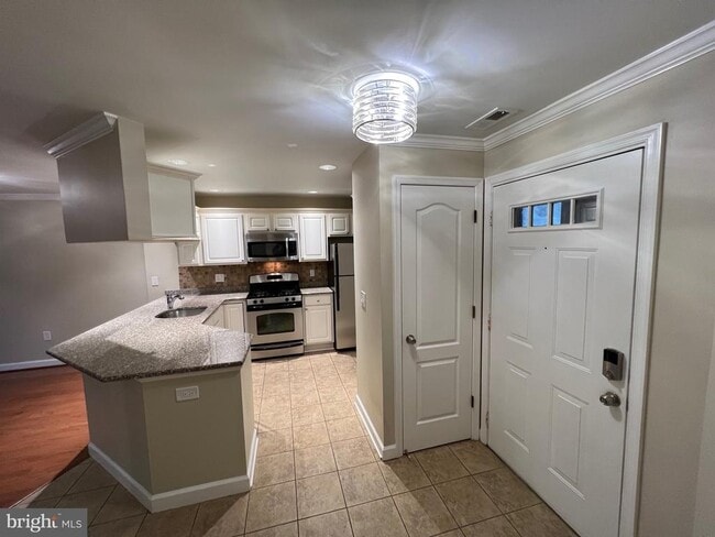 Photo - 6924 Fairfax Dr Unidad 132