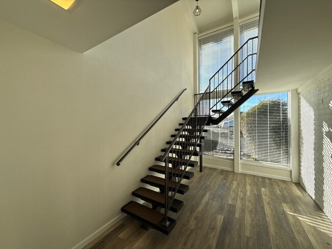 Photo - 1131 Tapadero Dr