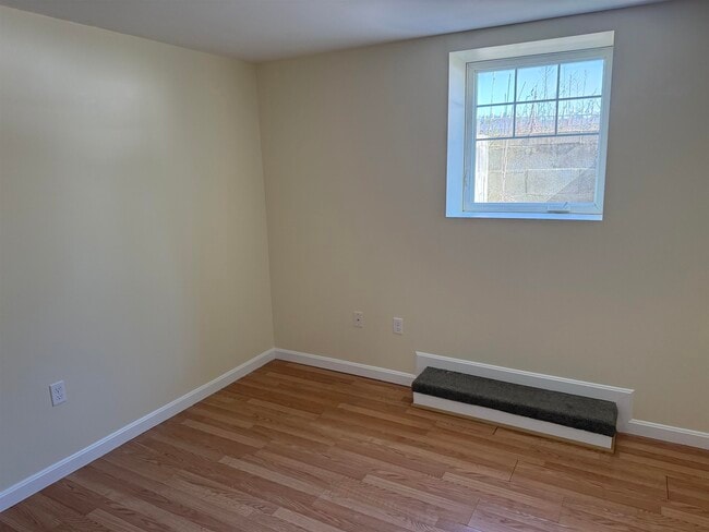 Photo - 276 Fremont Rd