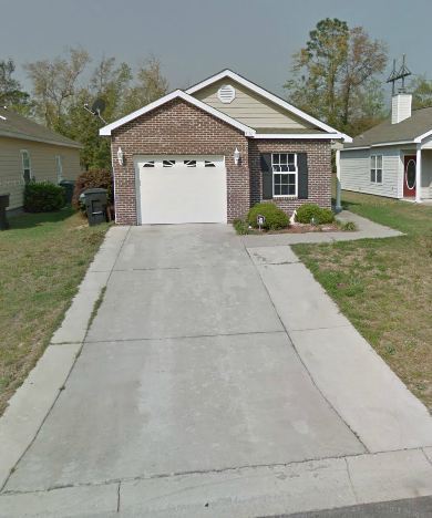 Building Photo - Spacious home near Wilson Green
