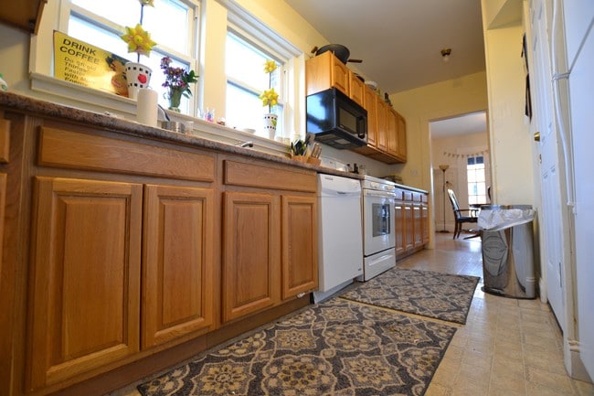 Photo - 209 Chestnut Hill Ave