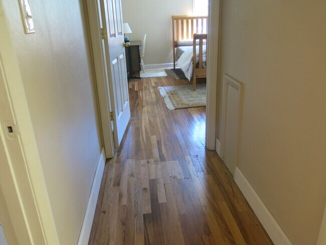 Photo - 305 Peasley St Unit 1