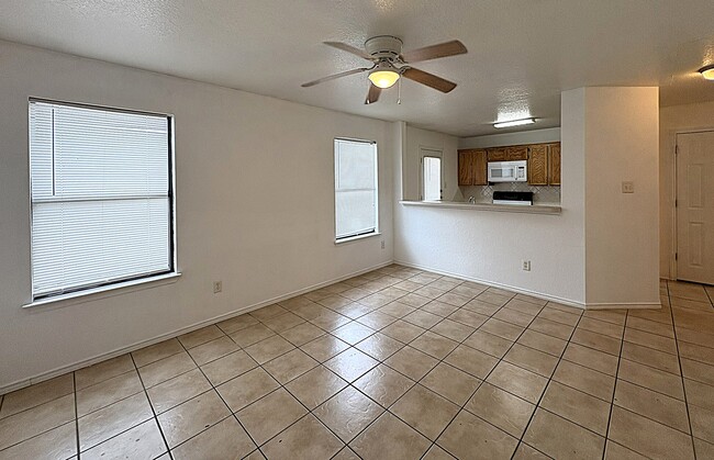 931 Rosewood Dr