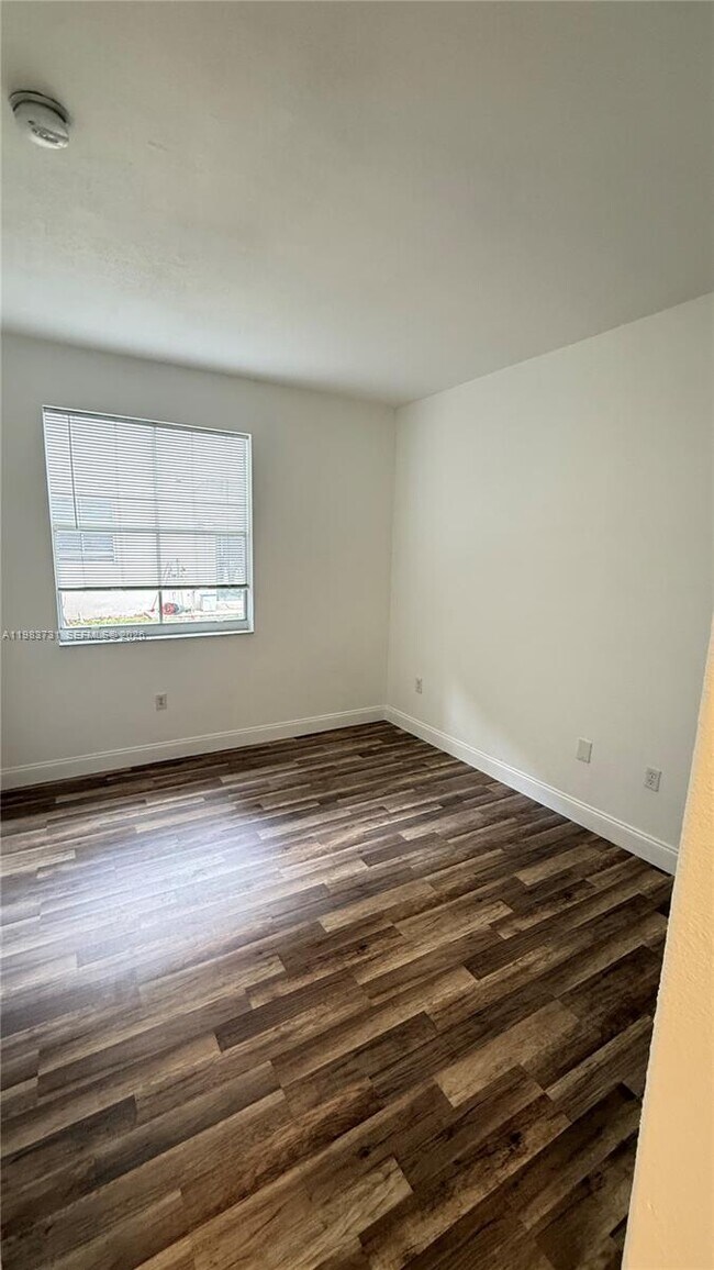 Photo - 1663 SE 27th Dr Unit 102