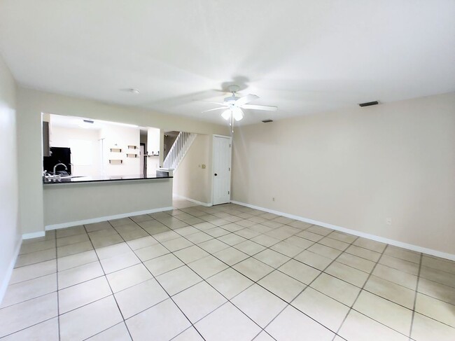 Photo - 175 Yorktowne Dr