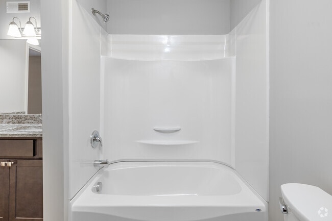 1BR, 1BA - 450SF Bathroom - Tyler Park Apartments